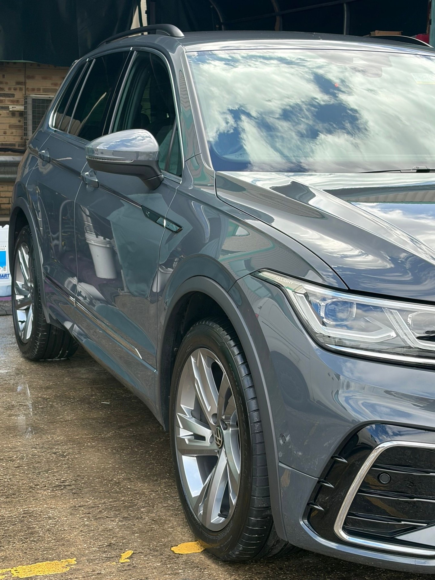VW Tiguan R-line valet